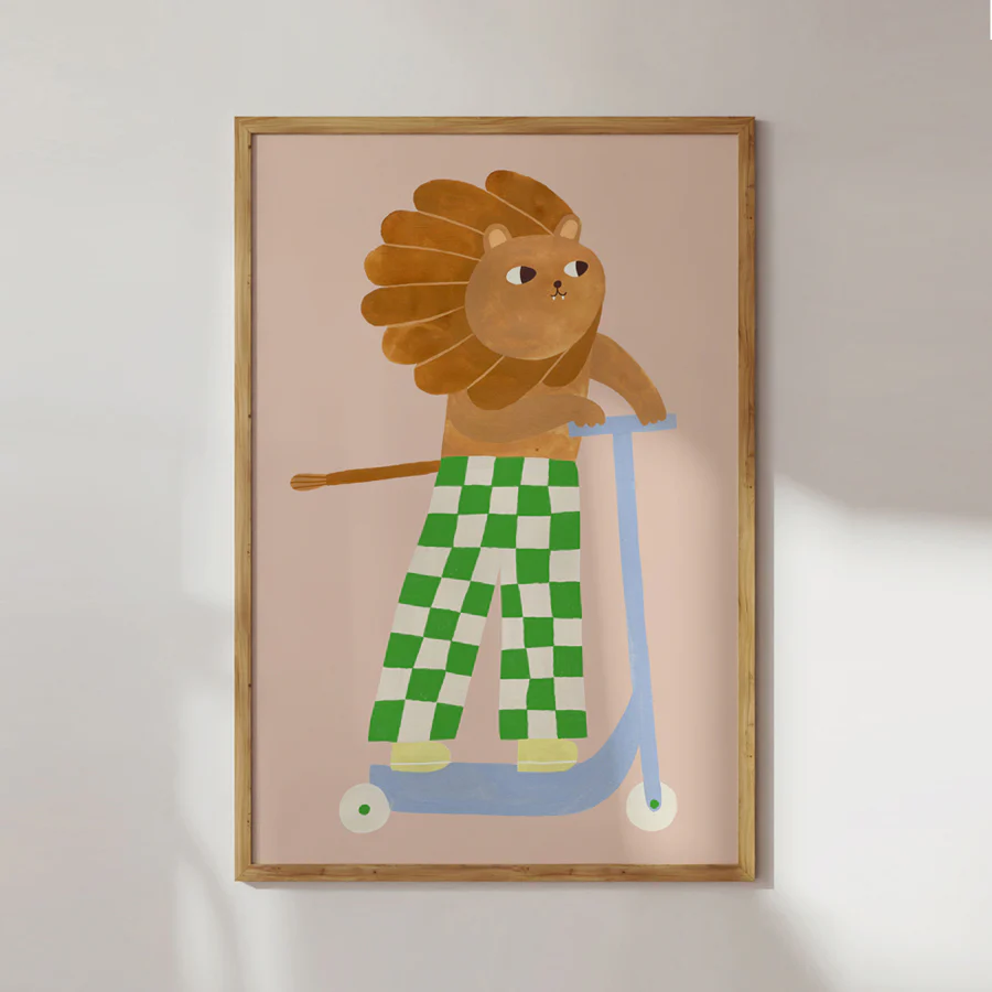 Affiche 'Lion en trottinette'