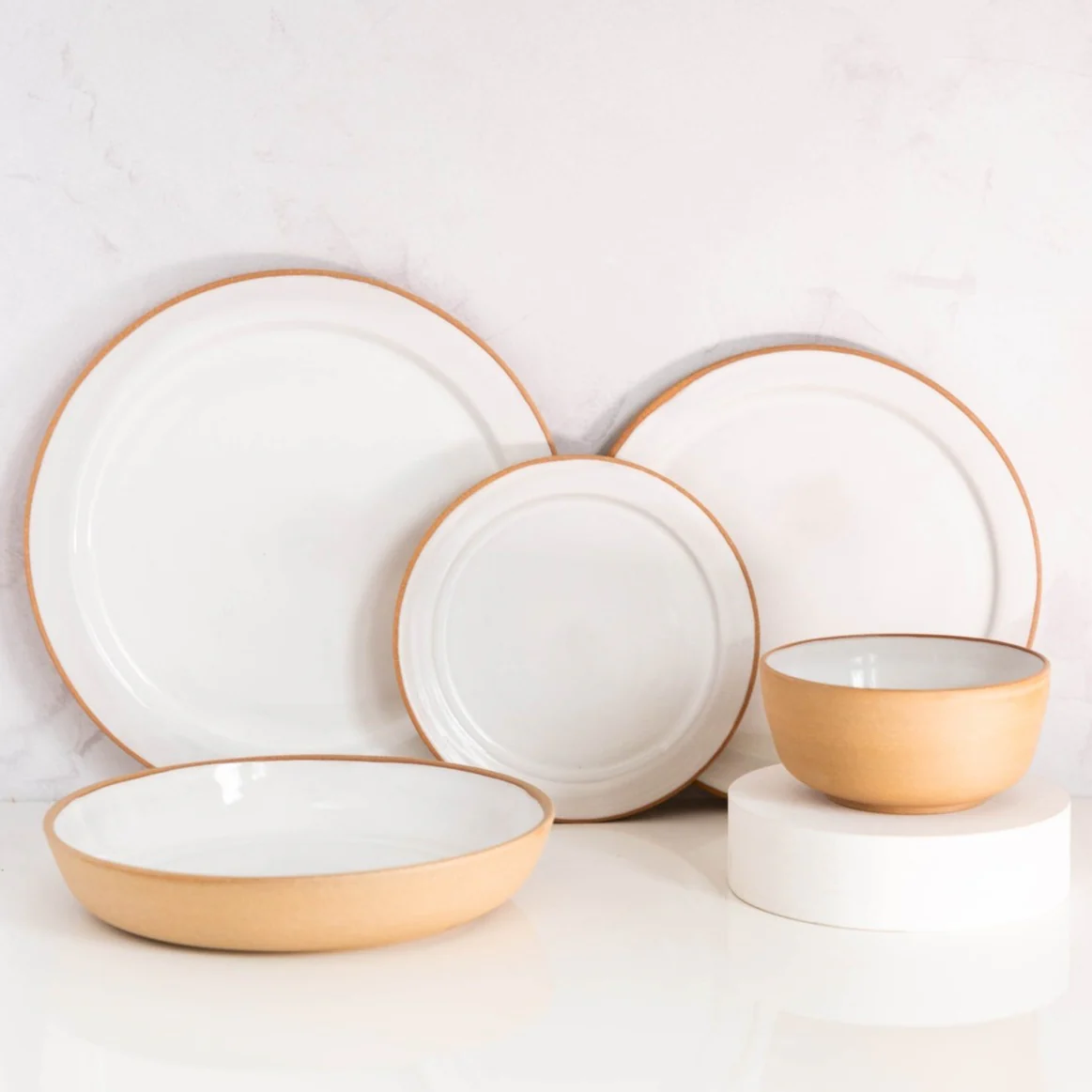 Assiettes et bols en grès Blanc [tailles variées]