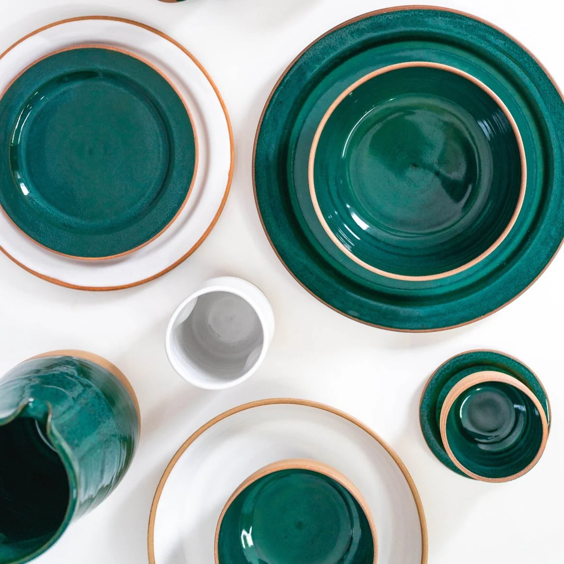 Assiettes et bols en grès Émeraude [tailles variées] - Image 5