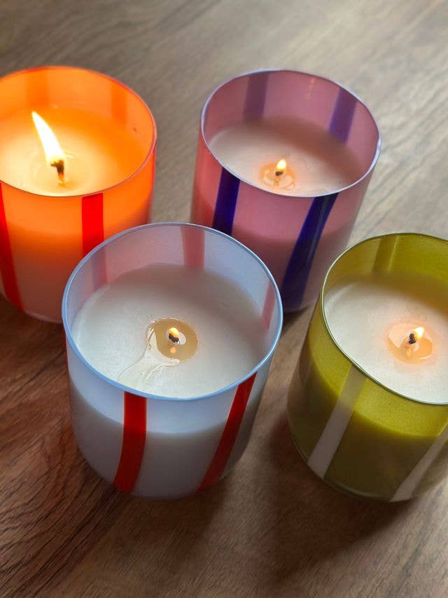 Bougie Atina - Cassis et Oudh - Image 4