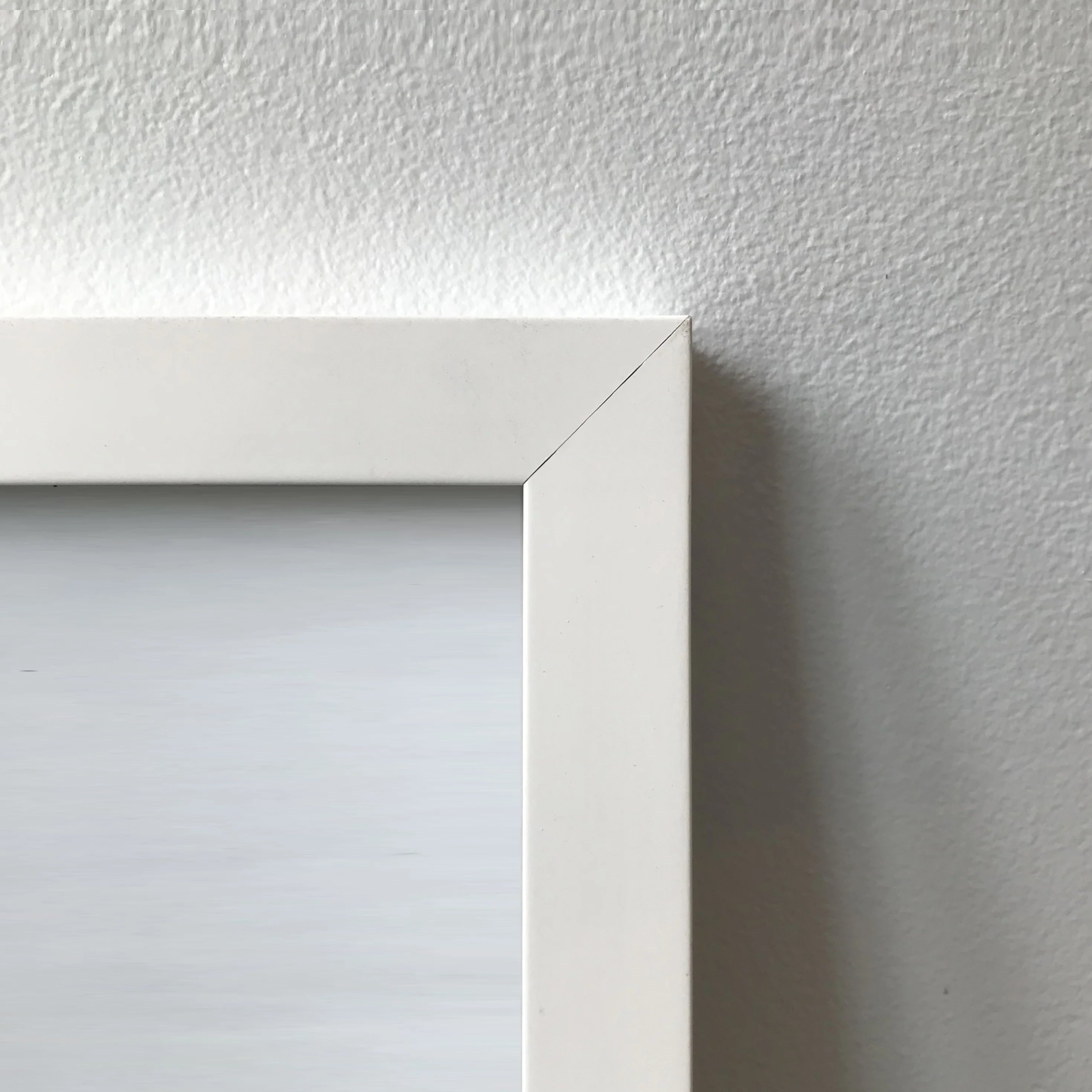 Cadre bois blanc avec vitre [A2 - 16.5 x 23.4po]