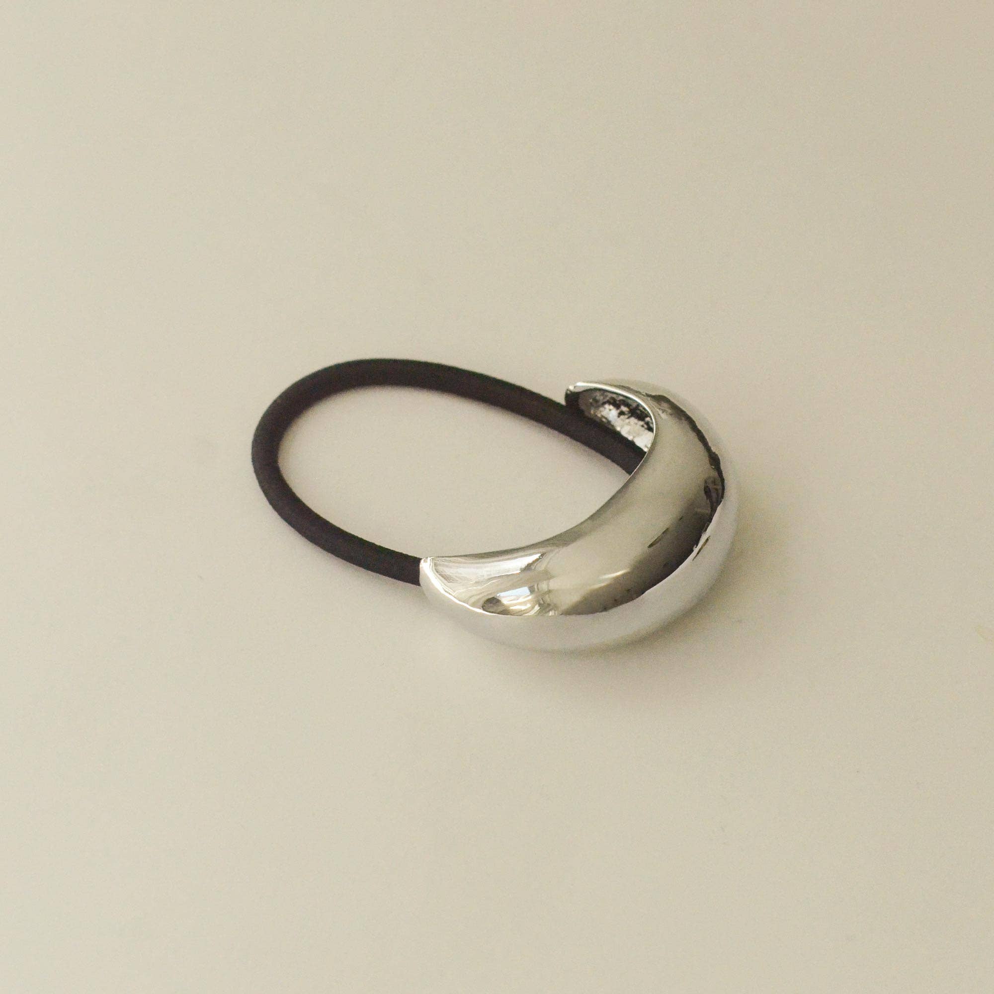 Élastique à cheveux à bracelet métallique