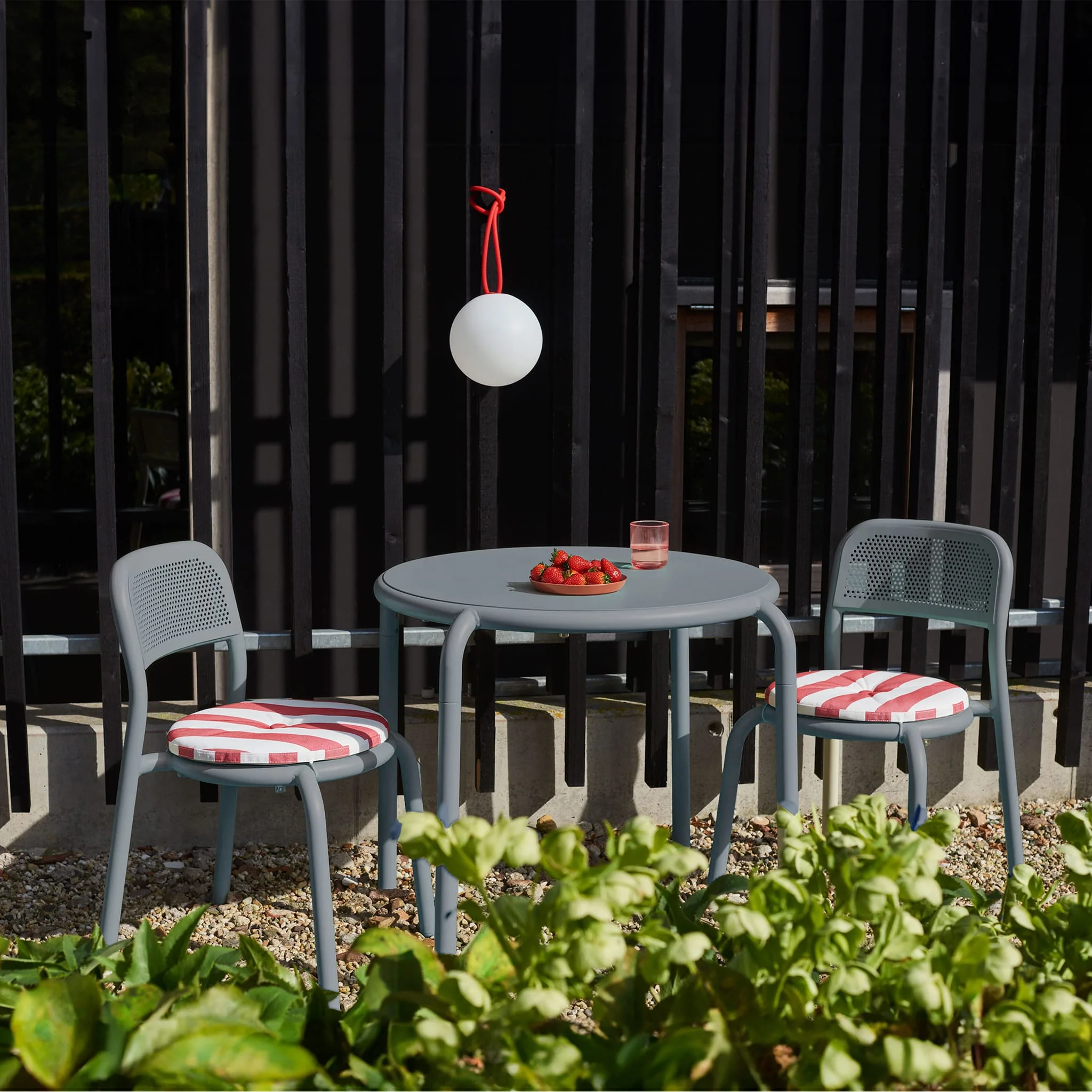 Ensemble bistro table et chaises Toní  [couleurs variées] - Image 3