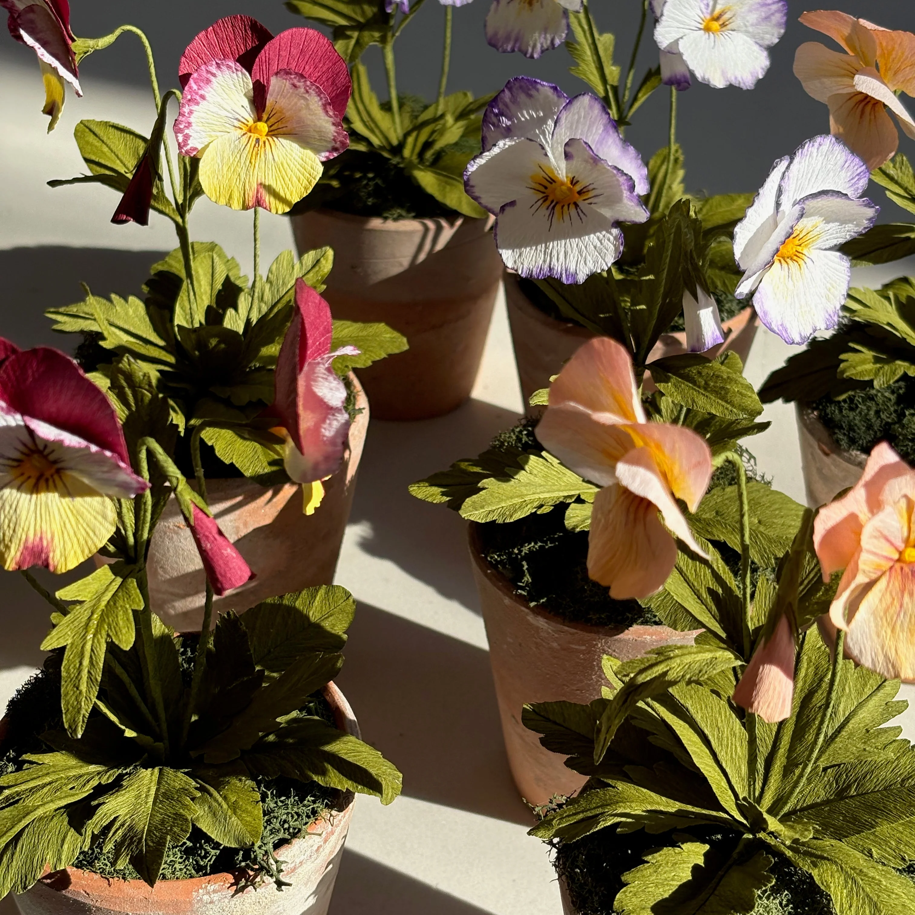Fleur de papier Pensée en pot [modèles variés] - Image 2