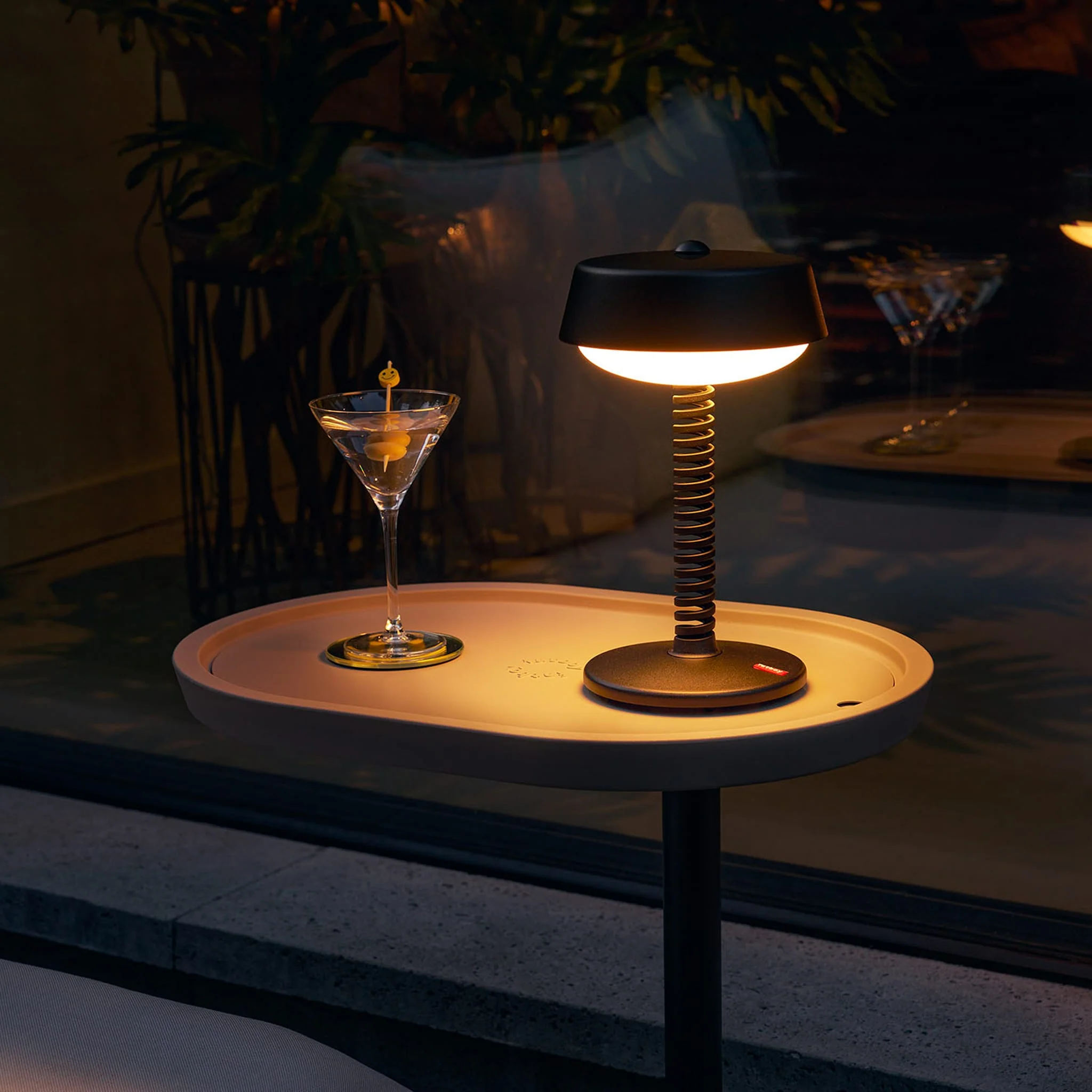 Lampe de table Bellboy [couleurs variées] - Image 8