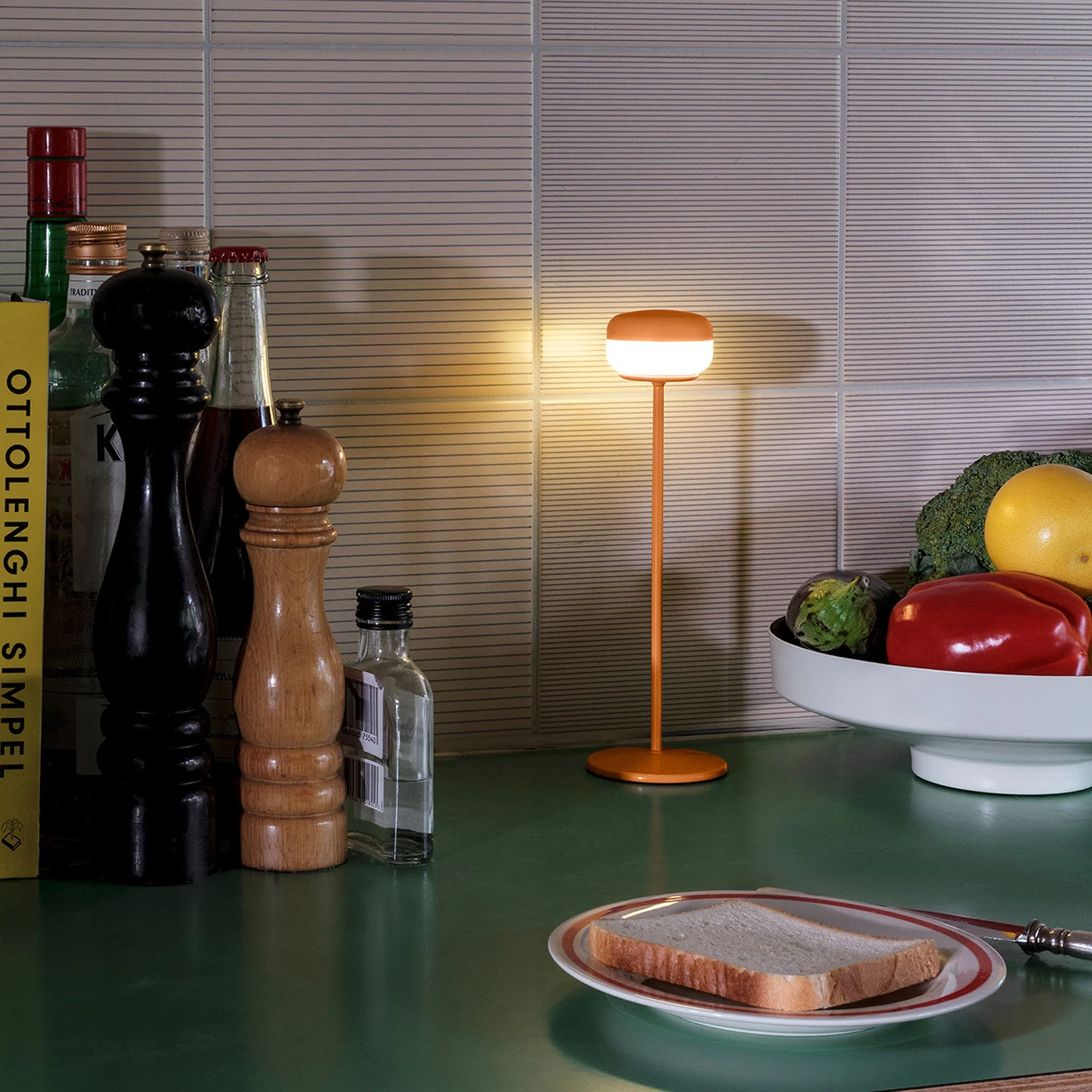 Lampe de table Cheerio  [couleurs variées] - Image 2
