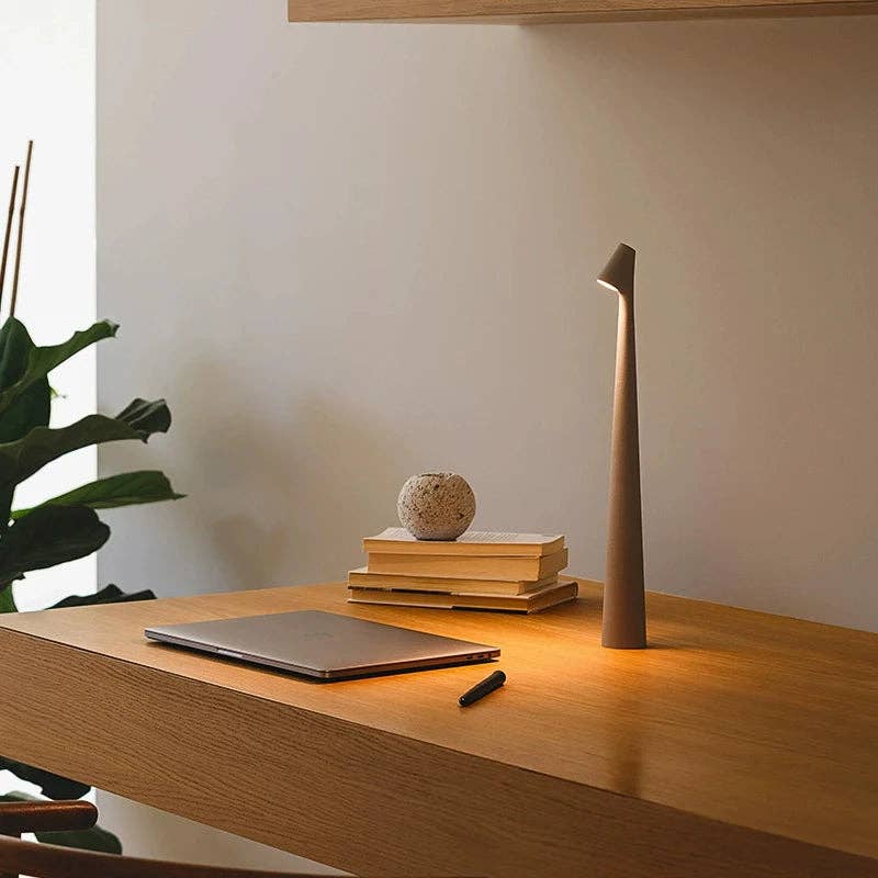 Lampe de table LED portable rouge - Image 3
