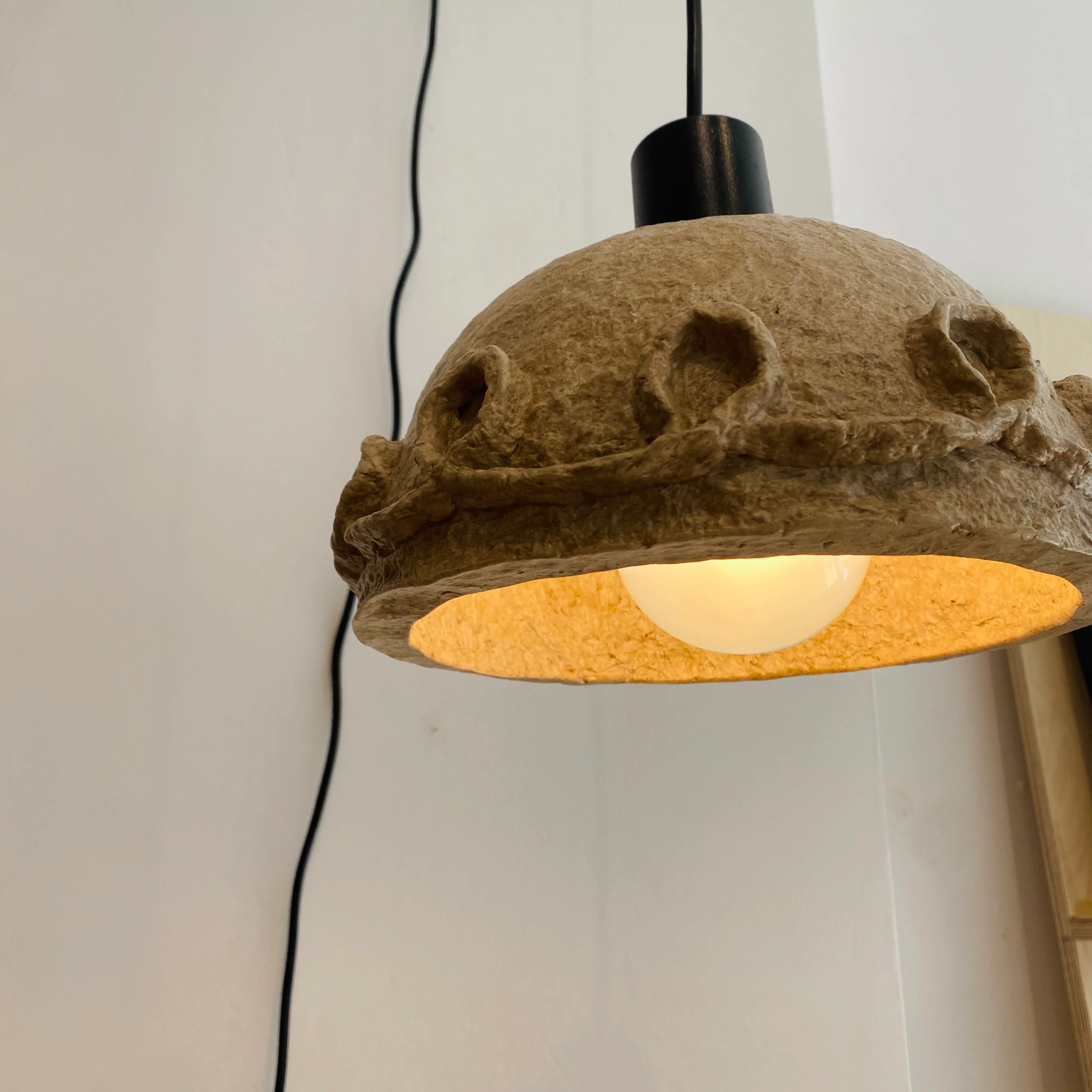 Lampe suspendue en pulpe de papier 'Swirl' - Image 2