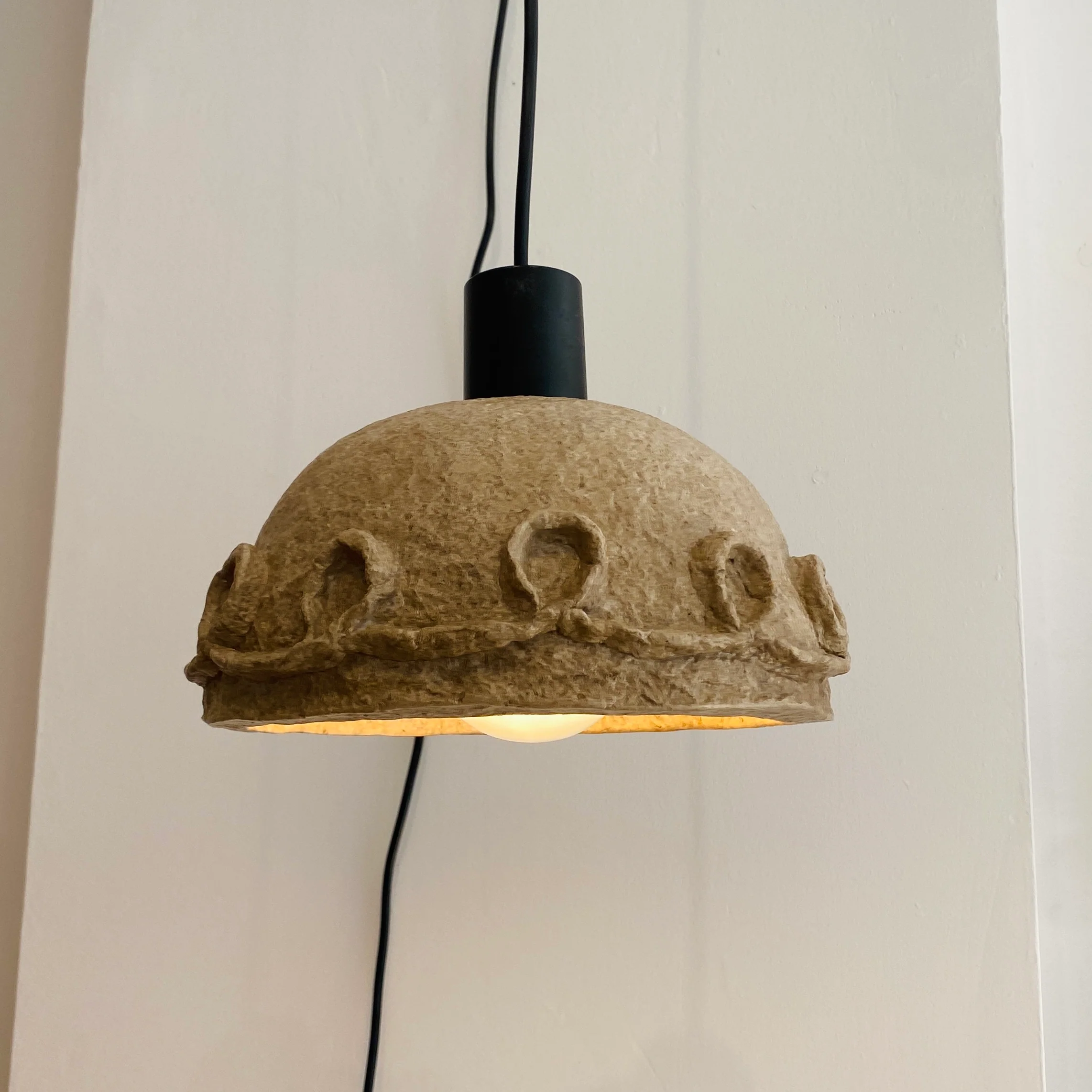Lampe suspendue en pulpe de papier 'Swirl' - Image 3