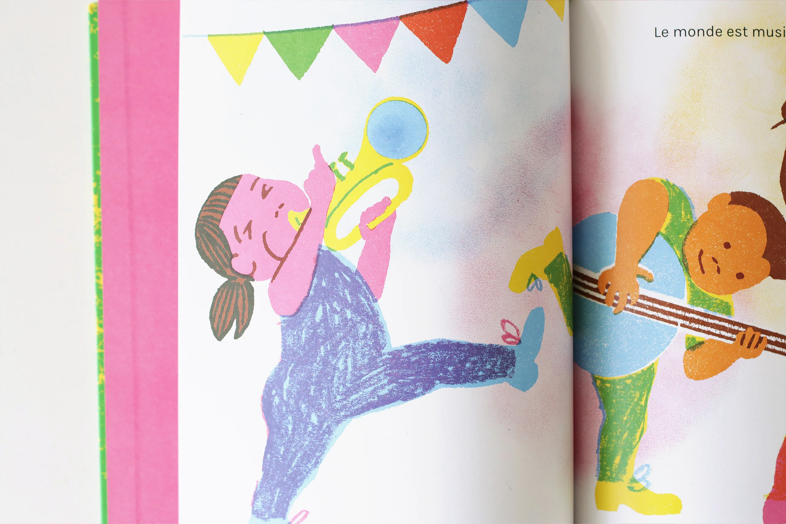 Livre jeunesse 'Nous sommes le monde' - Image 3