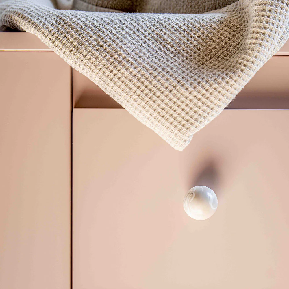 Poignée (ou crochet) marbrée blanc taupe - Image 2