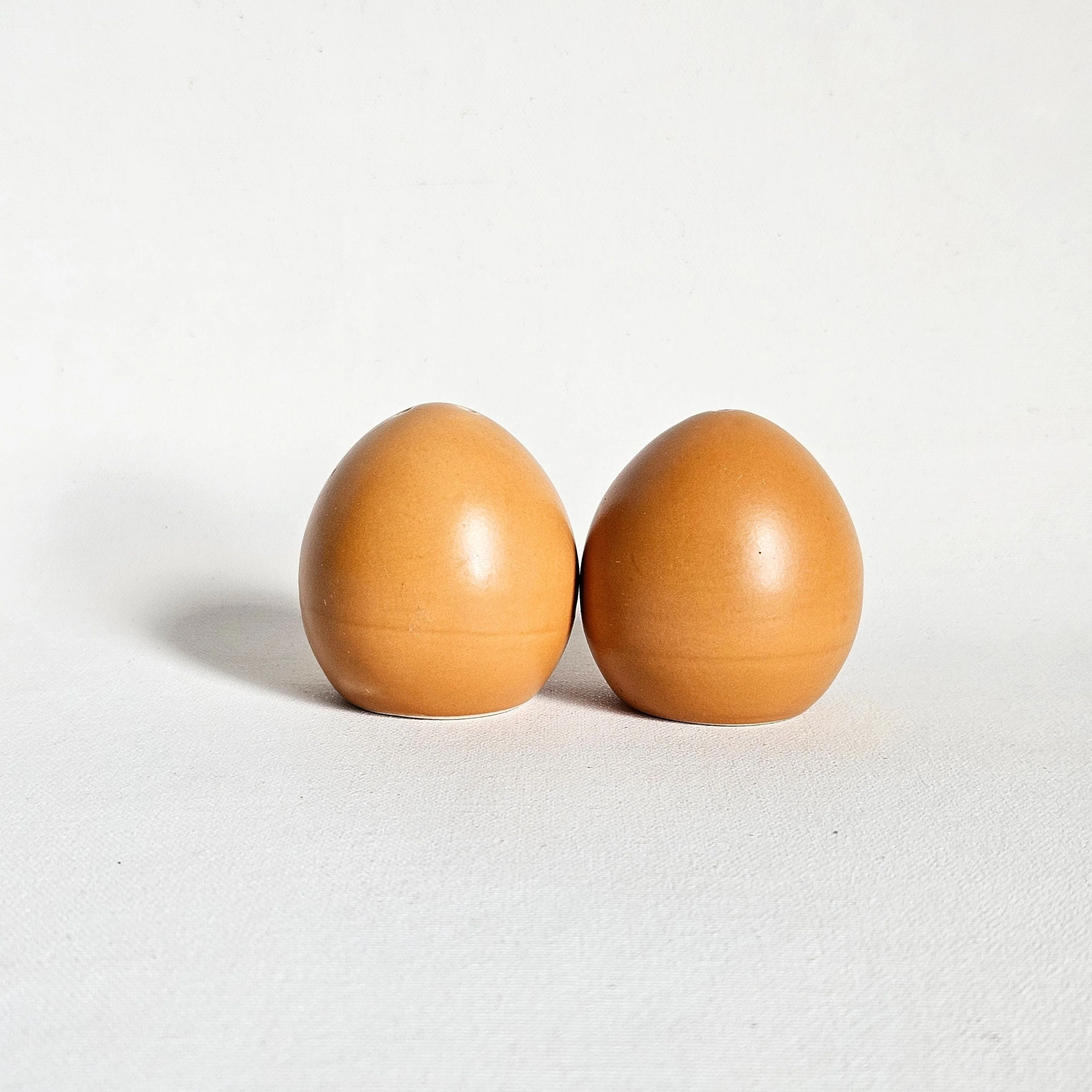 Salière-poivrière Oeufs vintages