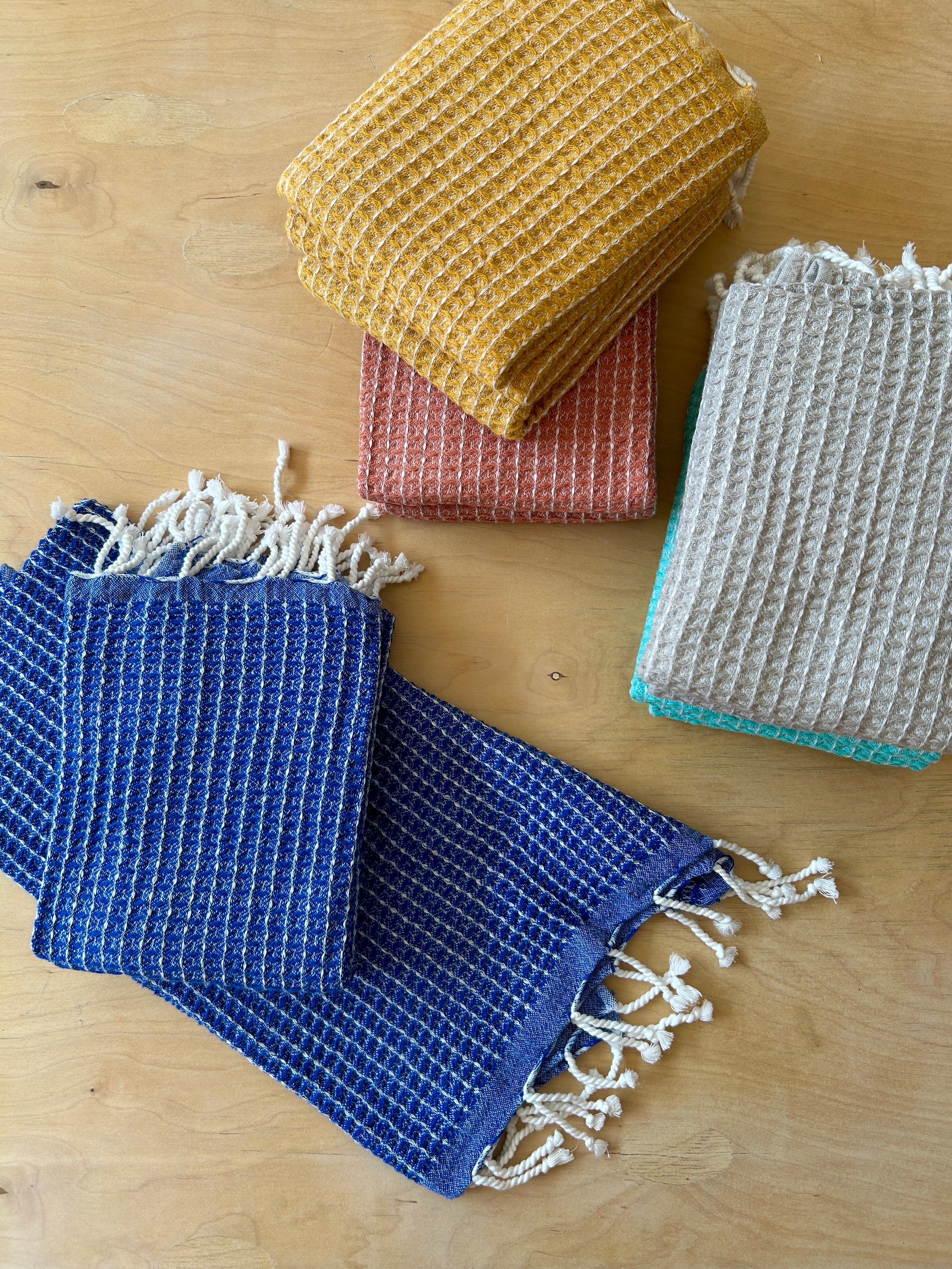 Serviette gaufrée Alvéole [couleurs et formats variés] - Image 4