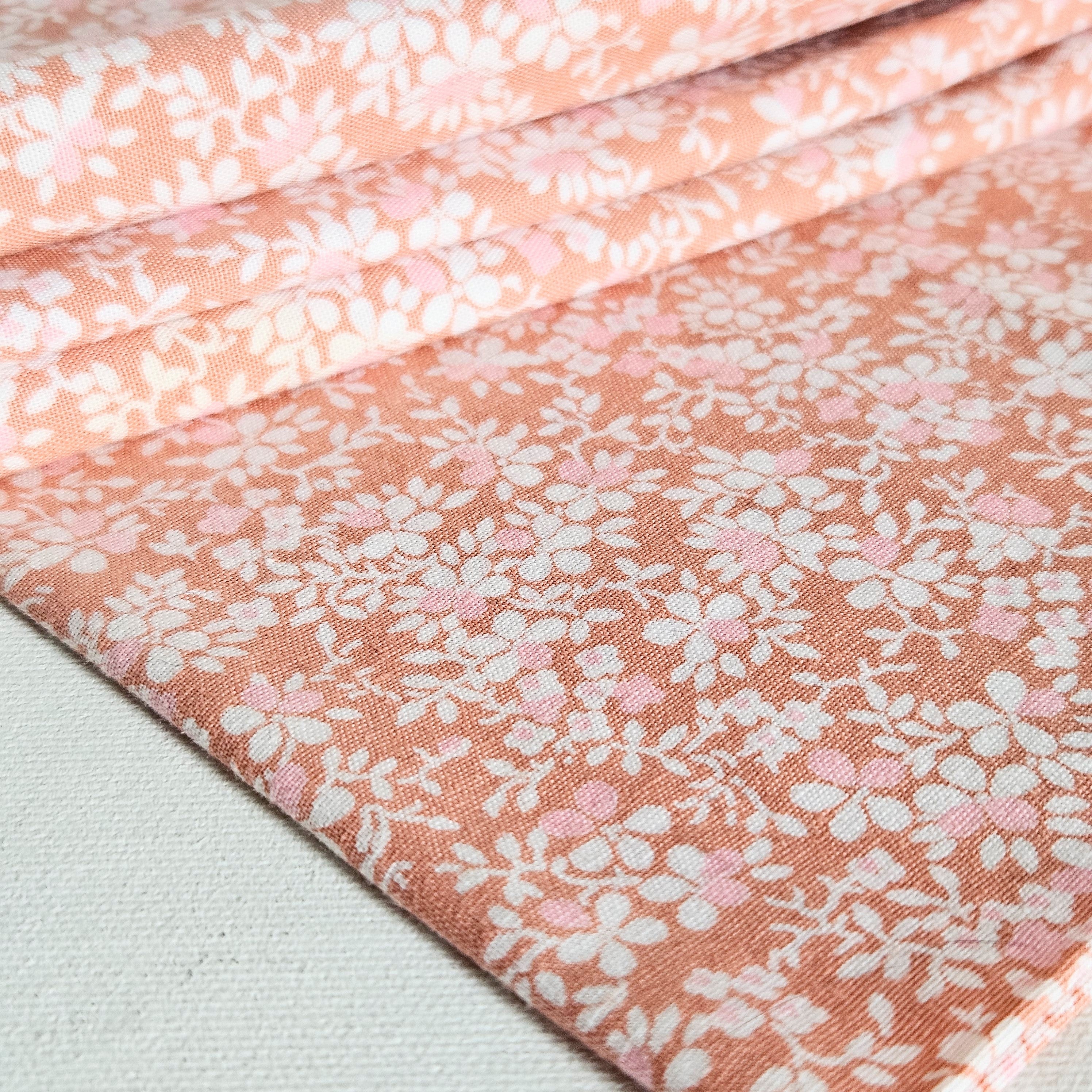 Lot de 4 serviettes de table fleuries vintages - Image 3