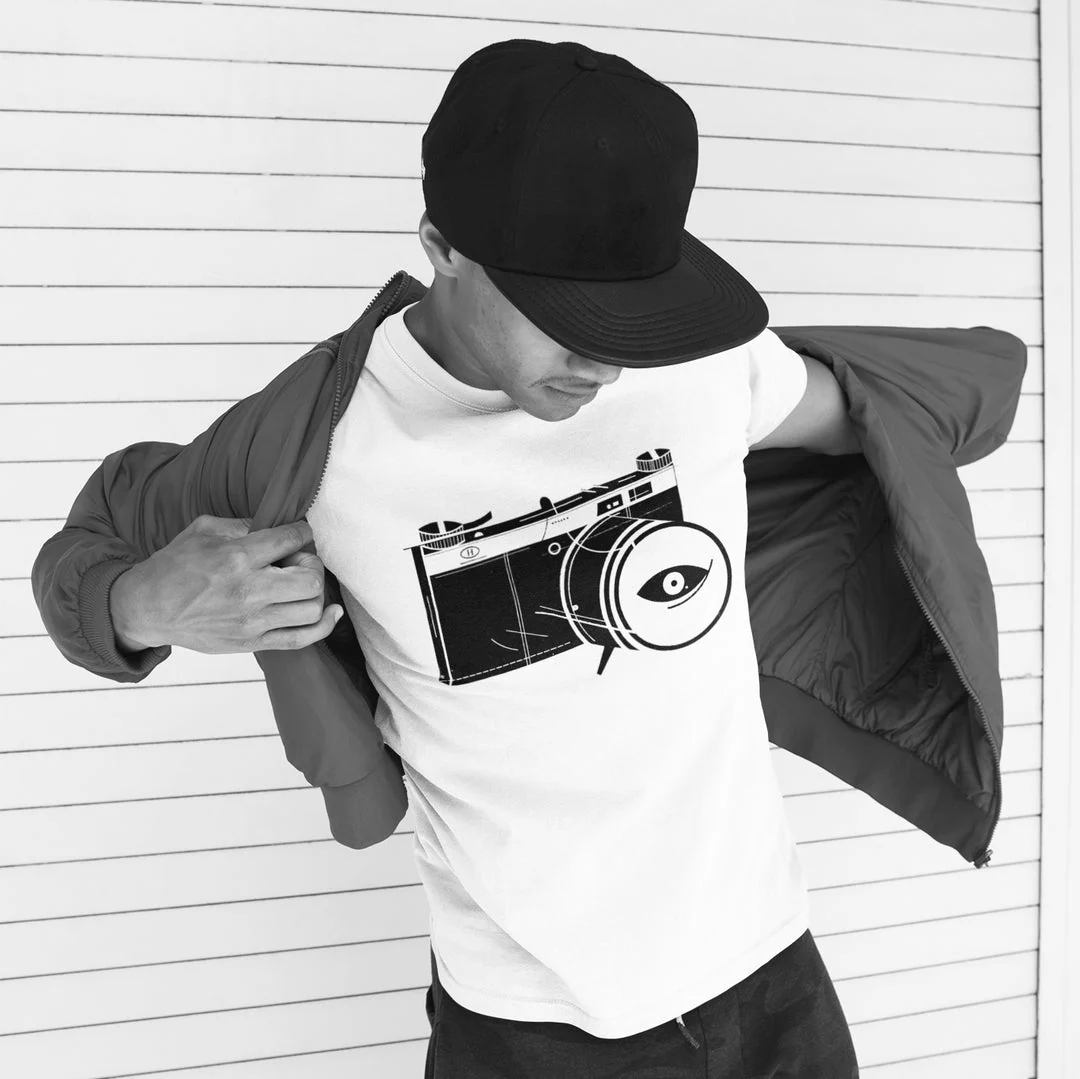 T-shirt unisexe Art T-shirt Club par Raymond Biesinger