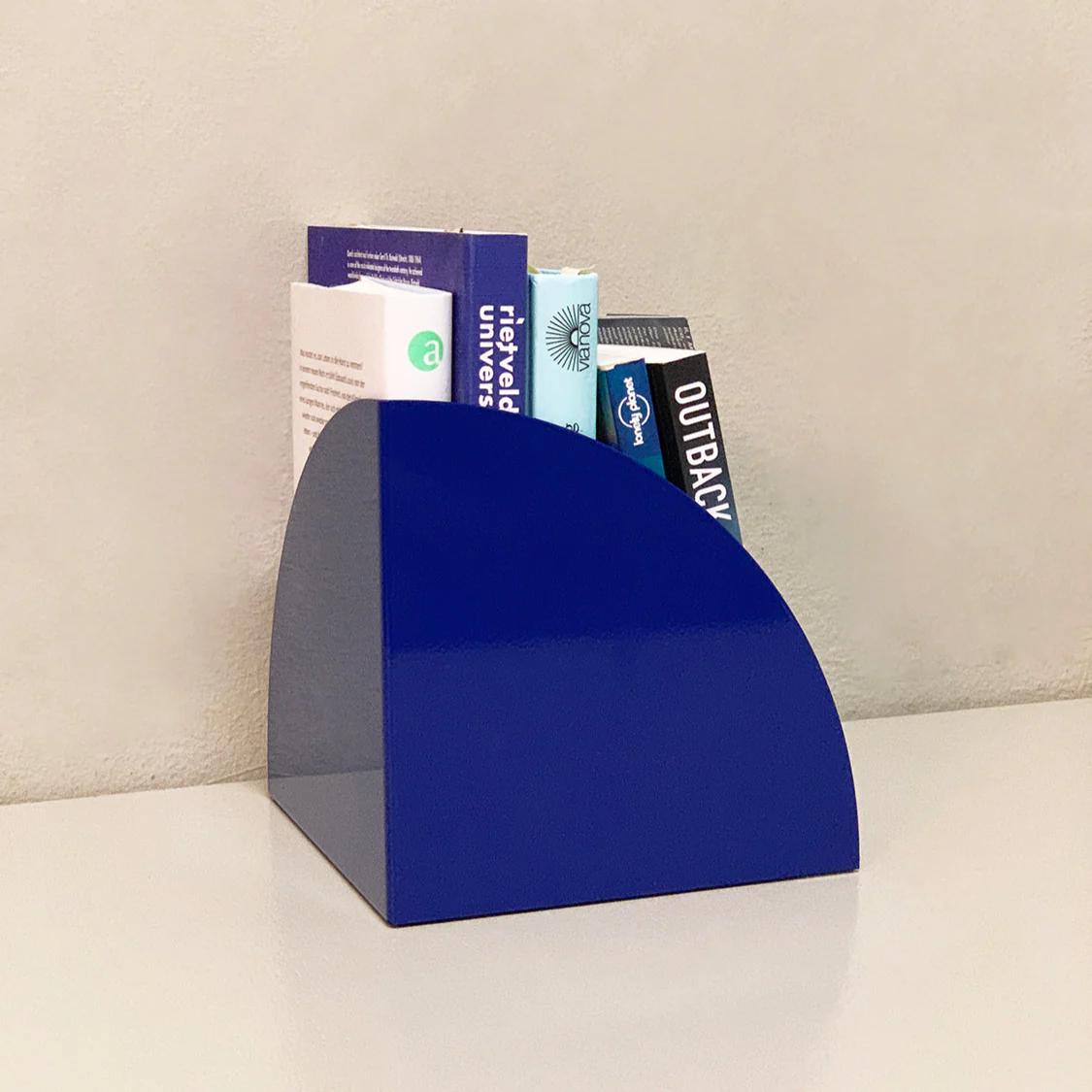 Tablette d'angle ultra marine