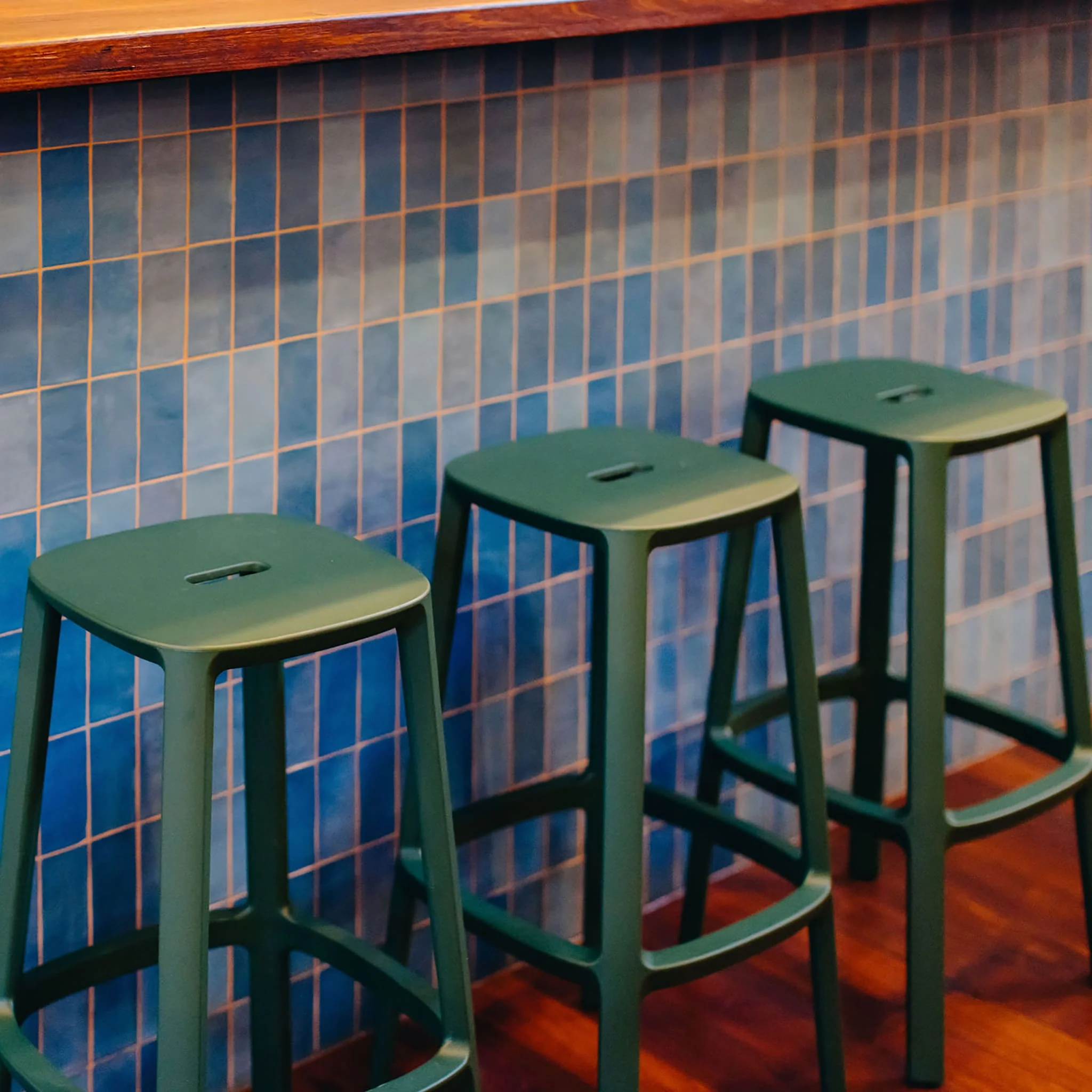 Tabouret Cadrea  [couleurs variées]