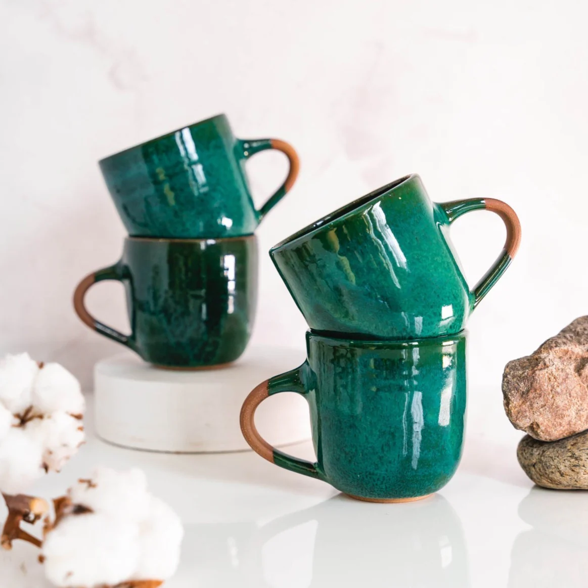 Tasse en grès Émeraude - Image 2