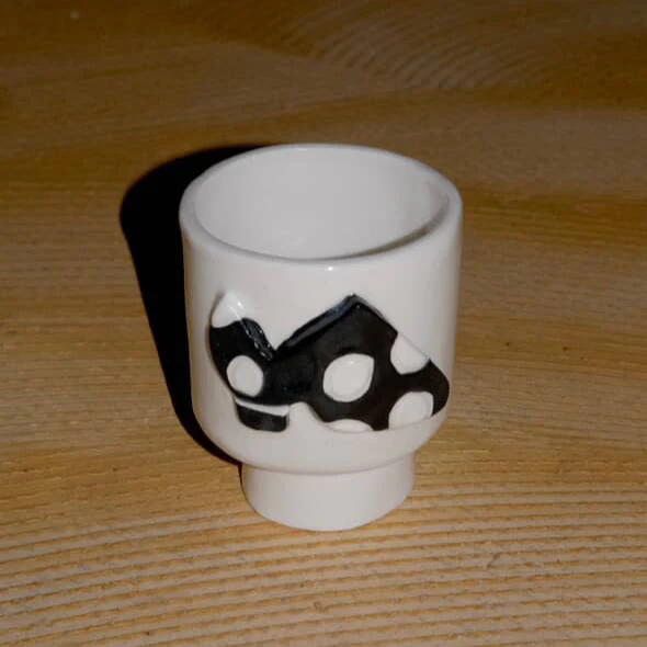 Tasse gobelet en céramique petit soulier