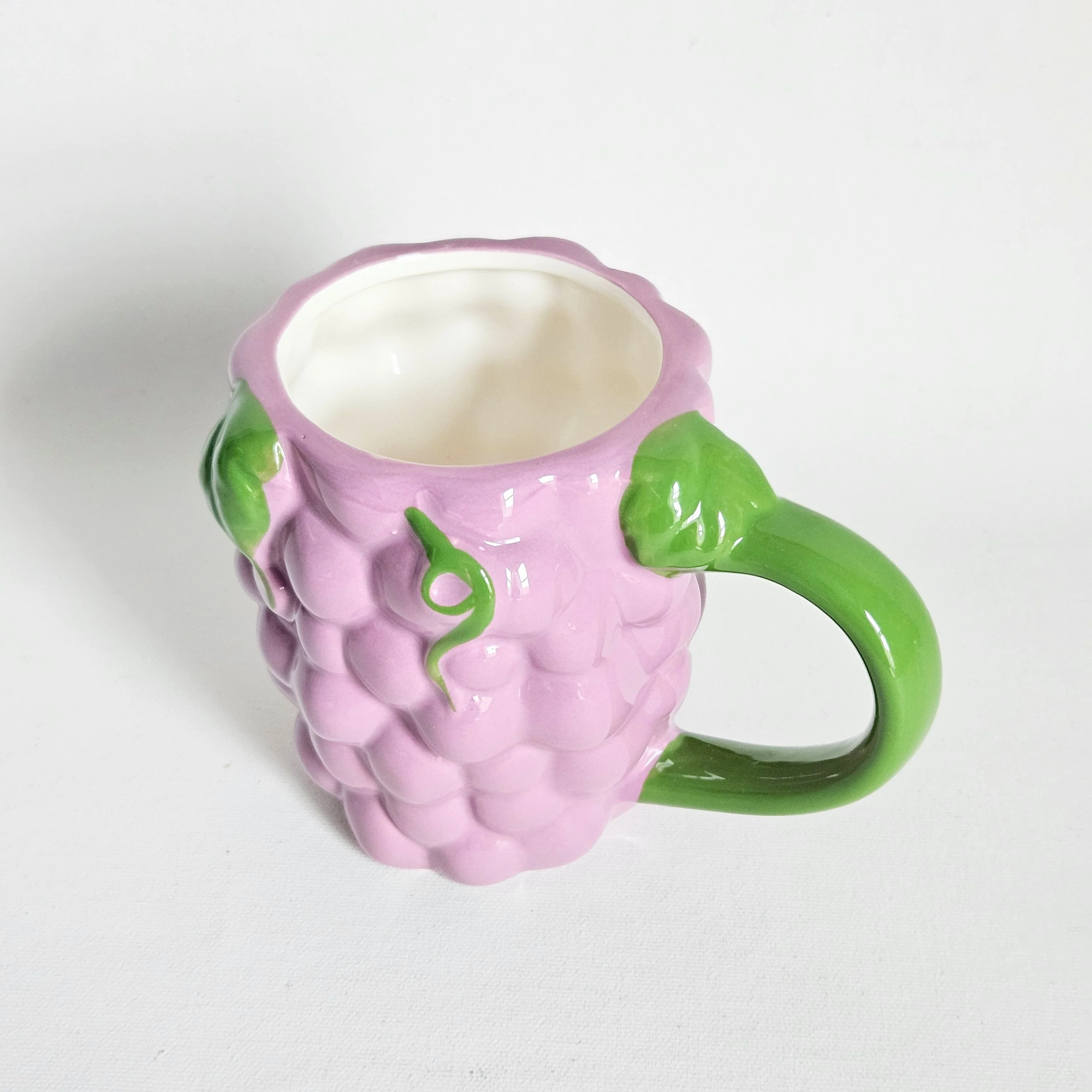 Tasse-mug en céramique texturée vintage Raisin - Image 4