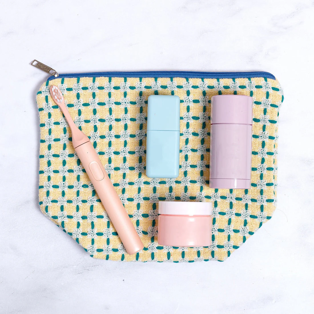 Trousse de toilette en coton recyclé jaune et vert - Image 3