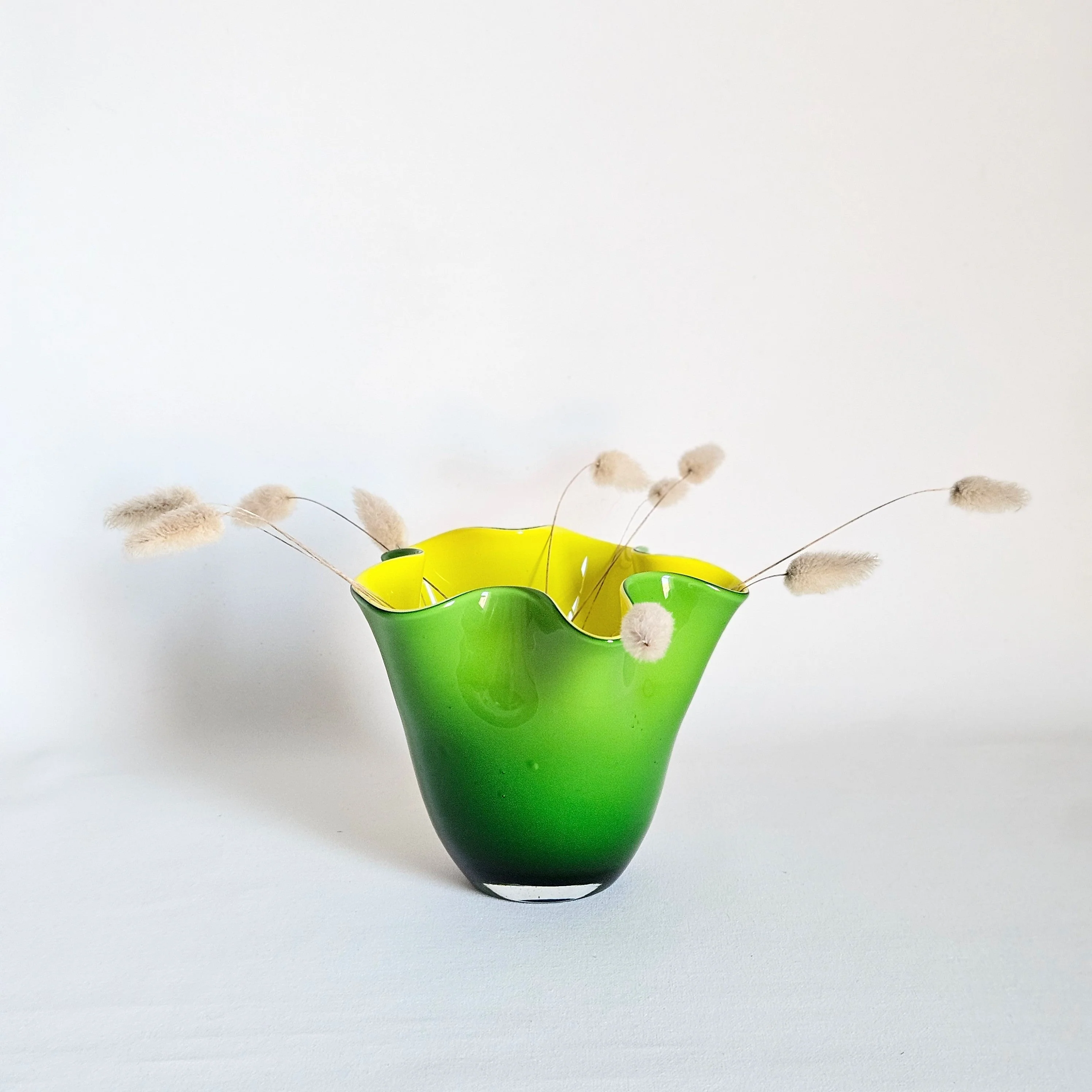 Vase en verre vintage wavy