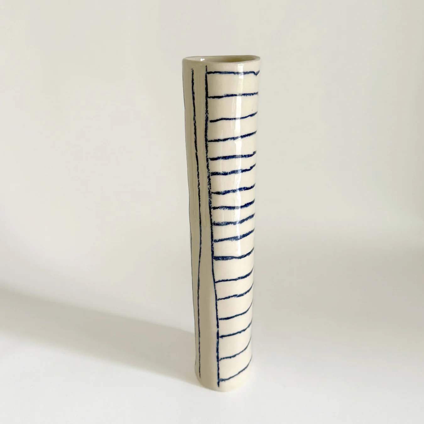 Vase rayures contraires