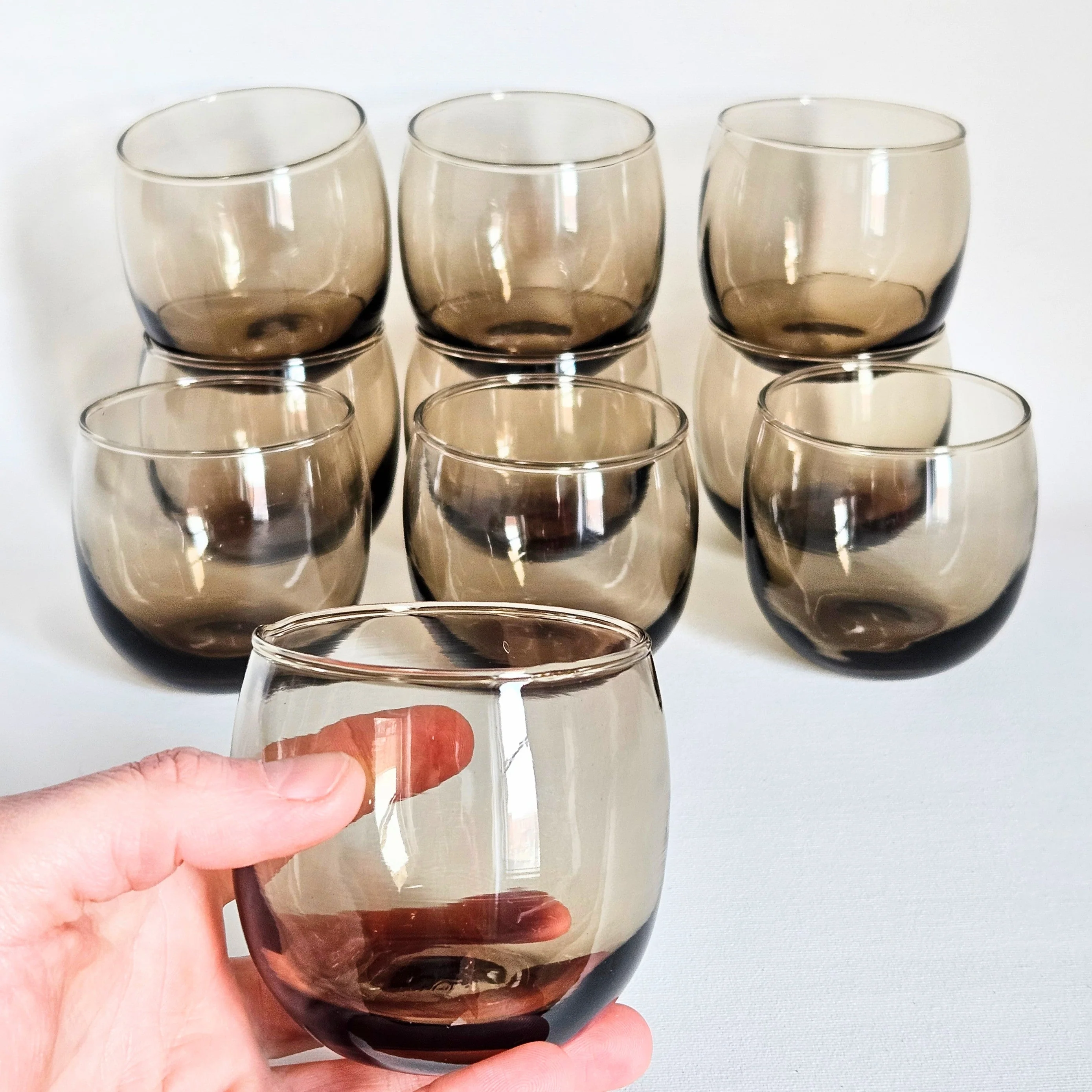 Lot de 2 verres boules fumés vintages Dominion - Image 3