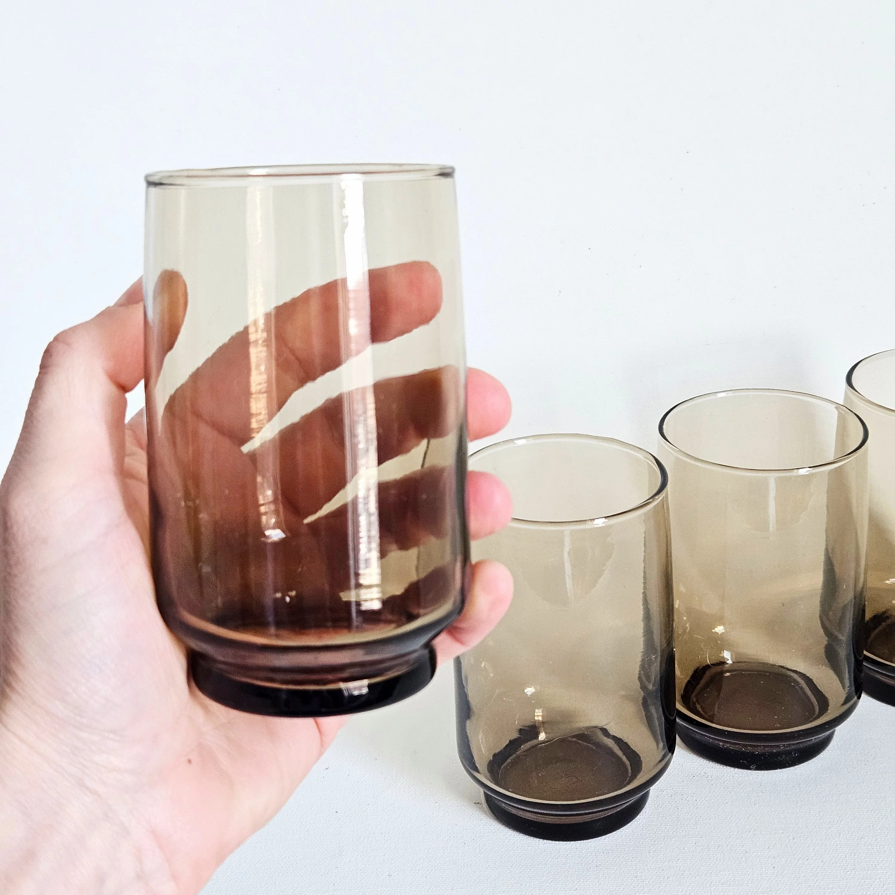 Duo de verres fumés Dominion vintages - Image 4